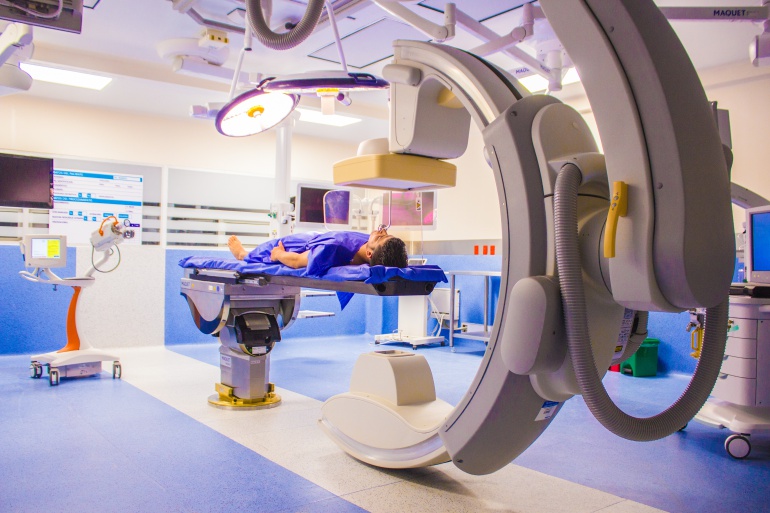 Clínica Médicos estrena la primera Sala Híbrida del Caribe y Sala de Cirugía Cardiovascular