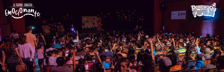 Domingos Familia Teatro Corfescu: La magia del teatro, domingos en familia