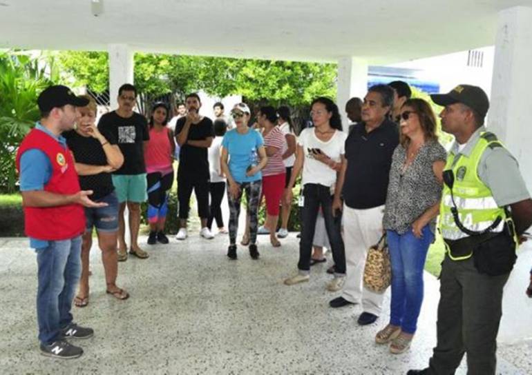 Denuncian en la Fiscalía envenenamiento masivo de perros en Cartagena: Denuncian en la Fiscalía envenenamiento masivo de perros en Cartagena