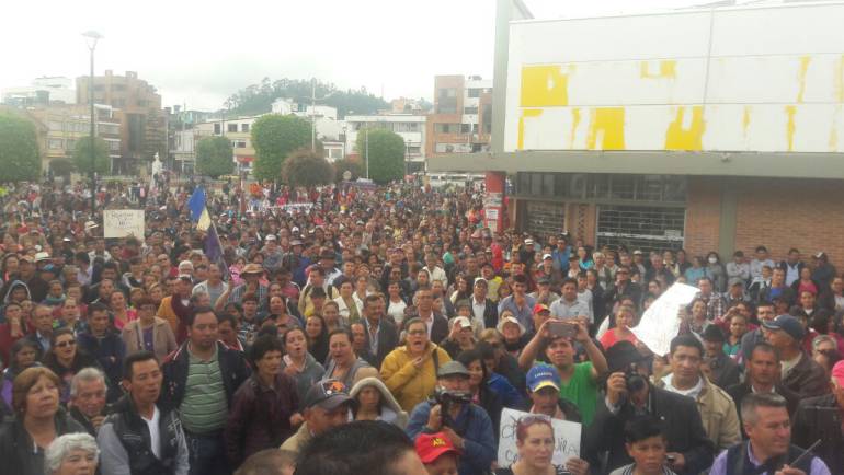 Aumentan las protestas en Chiquinquirá por falta de agua para más de 70.000 personas: Aumentan las protestas en Chiquinquirá por falta de agua para más de 70.000 personas