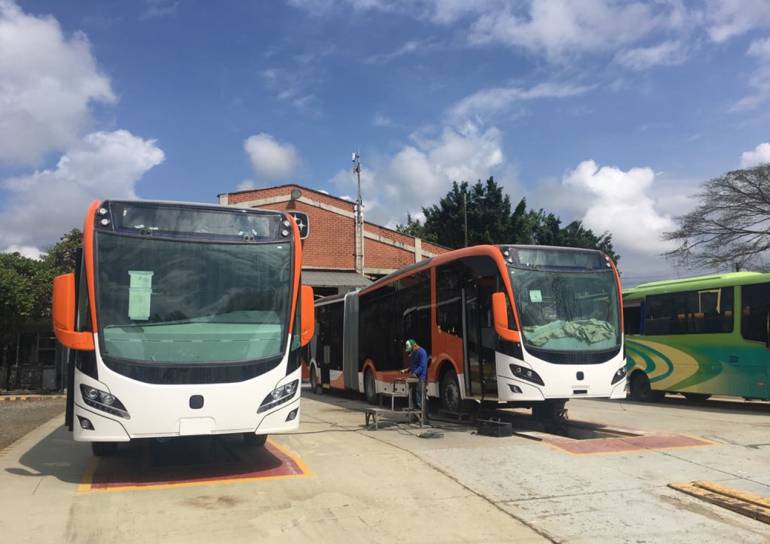 50 buses de Transcaribe, represados en Pereira, llegarían este mes: Cincuenta buses de Transcaribe, represados en Pereira, llegarían este mes