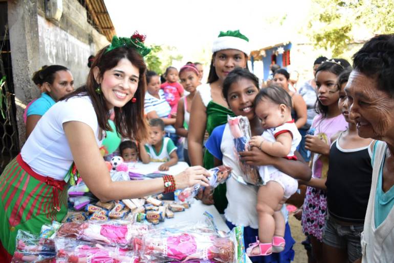 Alcaldía de Magangué entregó más de diez mil regalos a niños de los corregimientos: Alcaldía de Magangué entregó más de diez mil regalos a niños de los corregimientos