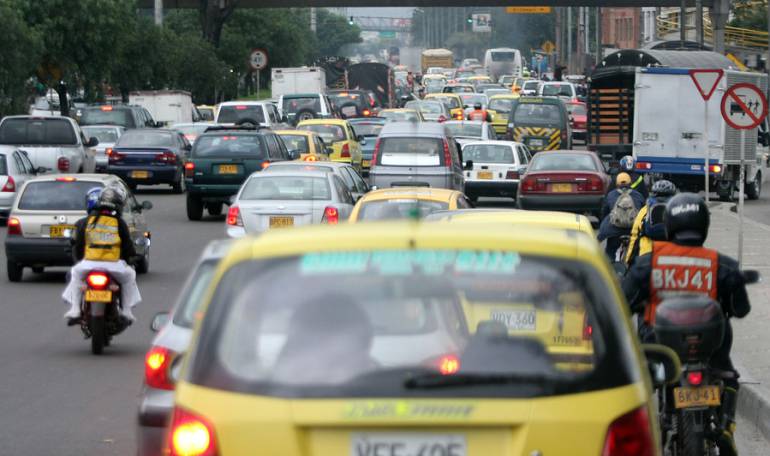 Bogotá colapsó la movilidad: ¿Por qué colapsó la movilidad este martes en Bogotá?