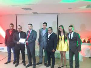 Reconocimiento a los equipos femenino y masculino de Caciques del Quindío, campeón y subcampeón de los torneos nacionales Reconocimiento a los equipos femenino y masculino de Caciques del Quindío, campeón y subcampeón de los torneos nacionales