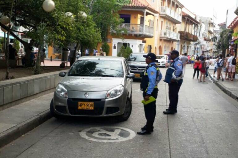 Prohiben tránsito vehicular en 53 calles del centro histórico de Cartagena: Prohiben tránsito vehicular en 53 calles del centro histórico de Cartagena
