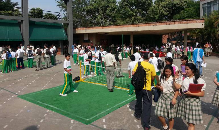 Piden retrasar una semana el inicio de clases en Santander: Piden retrasar una semana el inicio de clases en Santander