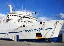 La biblioteca flotante más grande del mundo abre sus puertas en Barranquilla