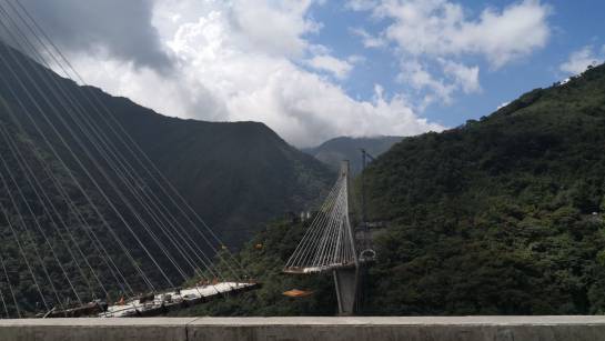 desplome puente vía Bogotá Villavicencio: Nueve muertos por desplome de puente en construcción en vía Bogotá - Villavicencio desplome puente vía Bogotá Villavicencio: Nueve muertos por desplome de puente en construcción en vía Bogotá - Villavicencio