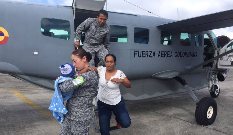 Fuerza aérea vida: Fuerza aérea salvó la vida de un bebé en Montería