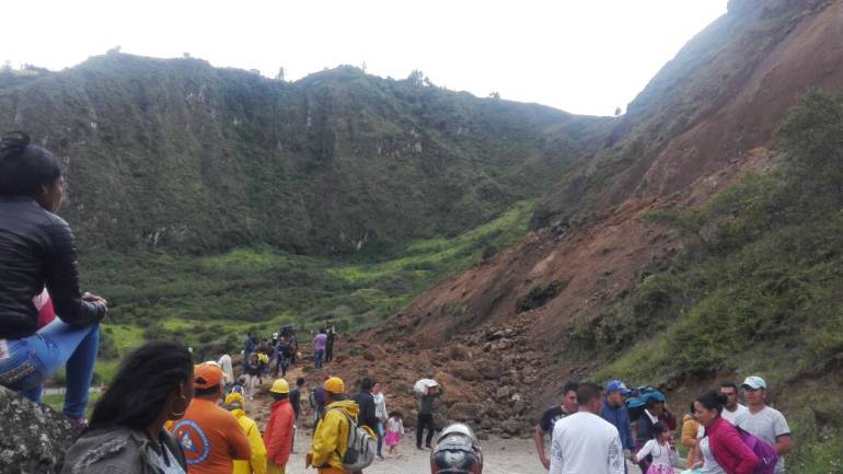 Más de 10 fallecidos tras alud en Tumaco, Colombia Más de 10 fallecidos tras alud en Tumaco, Colombia