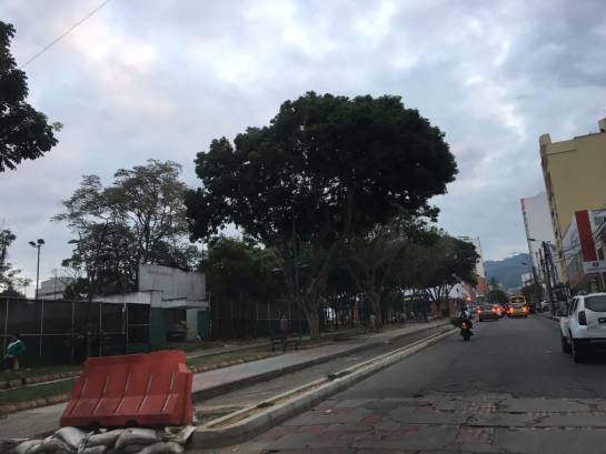 CICLORRUTA BUCARAMANGA CRÍTICAS OBRAS: Video: Aún no se reanudan las obras de la primera ciclorruta CICLORRUTA BUCARAMANGA CRÍTICAS OBRAS: Video: Aún no se reanudan las obras de la primera ciclorruta
