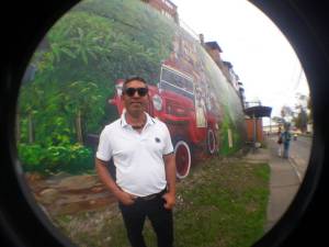 Caracol Radio originó la emisión de noticias desde el Mural “Por los Caminos del Quindío” Caracol Radio originó la emisión de noticias desde el Mural “Por los Caminos del Quindío”