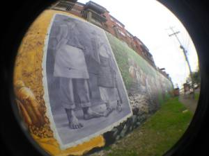 Caracol Radio originó la emisión de noticias desde el Mural “Por los Caminos del Quindío” Caracol Radio originó la emisión de noticias desde el Mural “Por los Caminos del Quindío”