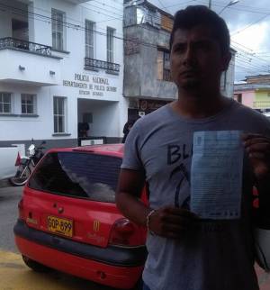 A través de redes sociales el joven multado compartió la foto con la multa A través de redes sociales el joven multado compartió la foto con la multa