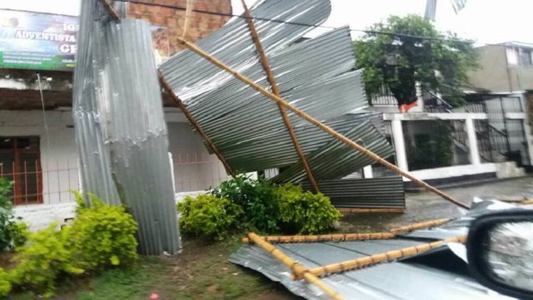 Vendaval afectó 30 viviendas y dejó 70 damnificados en Puerto Boyacá: Vendaval afectó 30 viviendas y dejó 70 damnificados en Puerto Boyacá
