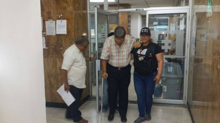 SANTANDER JUDICIAL ABUSOS NIÑOS PASTOR CRISTIANO: A la cárcel pastor que habría abusado de dos niñas en Piedecuesta
