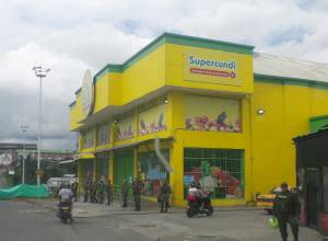 Autoridades mantienen militarizados los alrededores de las dos sedes de Supercundi Autoridades mantienen militarizados los alrededores de las dos sedes de Supercundi