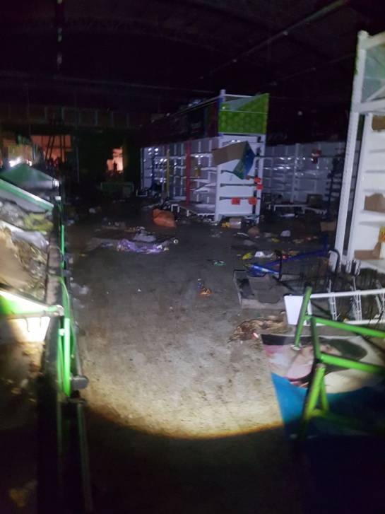 Saqueos Supermercados Tolima: Saqueos a supermercados SuperCundi en el Tolima Saqueos Supermercados Tolima: Saqueos a supermercados SuperCundi en el Tolima