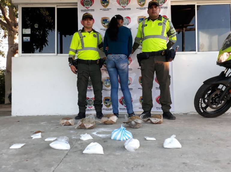 Incautan 5.000 dosis de alucinógenos a dos mujeres en el Atlántico