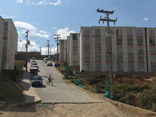 Nadie explica por qué demolerán las torres: familias que evacuarán en Tunja: Nadie explica por qué demolerán las torres: familias que evacuarán en Tunja Nadie explica por qué demolerán las torres: familias que evacuarán en Tunja: Nadie explica por qué demolerán las torres: familias que evacuarán en Tunja
