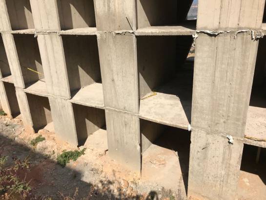 Detalle de las torres inconclusas que tienen que demolerse. Foto: Caracol Radio. Detalle de las torres inconclusas que tienen que demolerse. Foto: Caracol Radio.