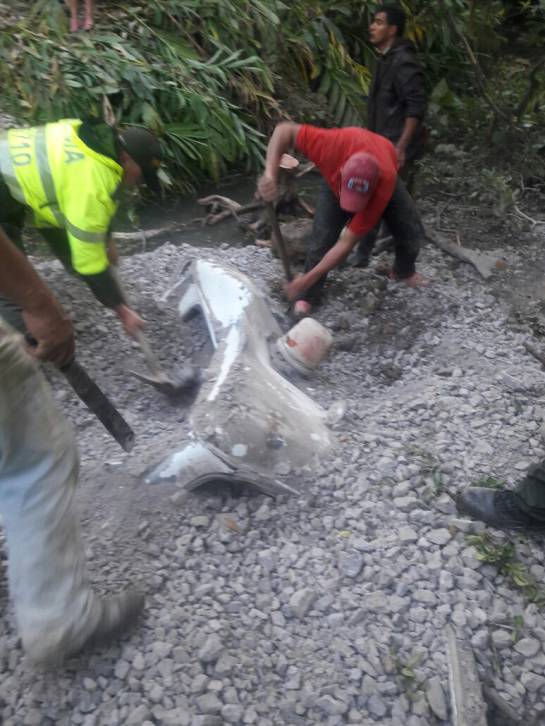 Un muerto en accidente de tránsito de tractocamión en la vía Barbosa-Tunja: Un muerto en accidente de tránsito de tractocamión en la vía Barbosa-Tunja Un muerto en accidente de tránsito de tractocamión en la vía Barbosa-Tunja: Un muerto en accidente de tránsito de tractocamión en la vía Barbosa-Tunja