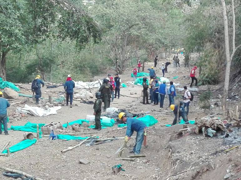 Grupos políticos estarían detrás de invasiones ilegales en Bucaramanga: Grupos políticos estarían detrás de invasiones ilegales en Bucaramanga