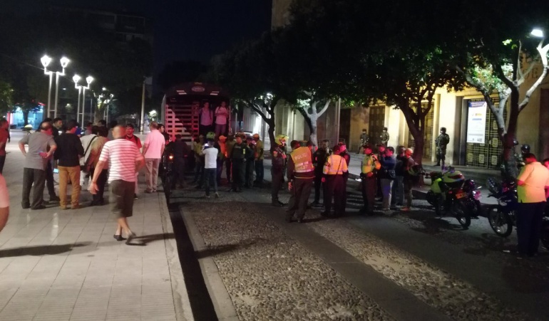Expertos: Vehículo de Petro sí fue impactado por una bala Expertos: Vehículo de Petro sí fue impactado por una bala