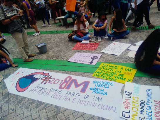 Plantón de mujeres: Plantón realizan mujeres de Ibagué para conmemorar su día Plantón de mujeres: Plantón realizan mujeres de Ibagué para conmemorar su día