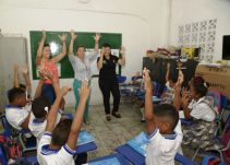 Megabiblioteca Popa extiende Taller de Artes Plásticas a niños no oyentes
