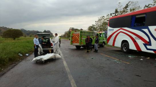 Un muerto y 6 heridos en accidente en vía Puerto Boyacá-Cartagena: Un muerto y 6 heridos en accidente en vía Puerto Boyacá-Cartagena Un muerto y 6 heridos en accidente en vía Puerto Boyacá-Cartagena: Un muerto y 6 heridos en accidente en vía Puerto Boyacá-Cartagena