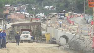 Las obras hacen parte del cruce de la cordillera central Túnel de la Línea Las obras hacen parte del cruce de la cordillera central Túnel de la Línea