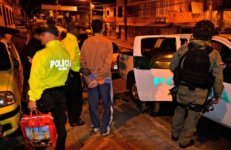 Capturan al hombre que hirió a 2 Policías en Belén Aguas Frías en Medellín