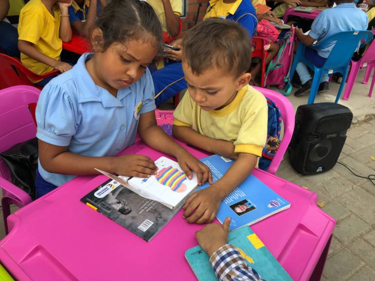 Bolívar vivió Al Aire Libro: Bolívar vivió Al Aire Libro