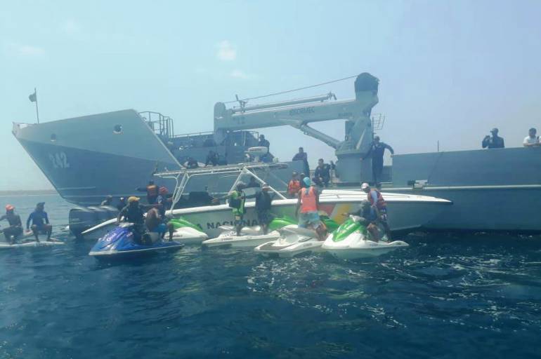 Nativos de isla de Barú en Cartagena rechazan operativos de la Armada: Nativos de isla de Barú en Cartagena rechazan operativos de la Armada