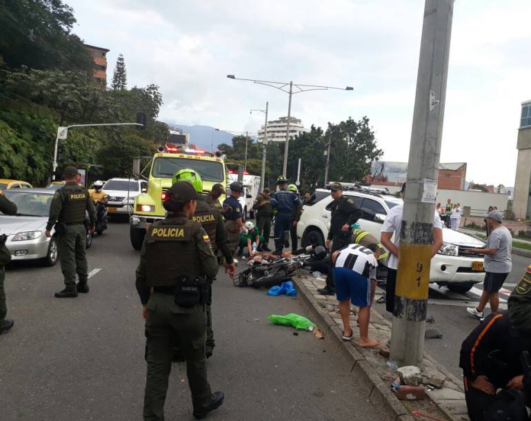 Camioneta atropella a dos fleteros en El Poblado
