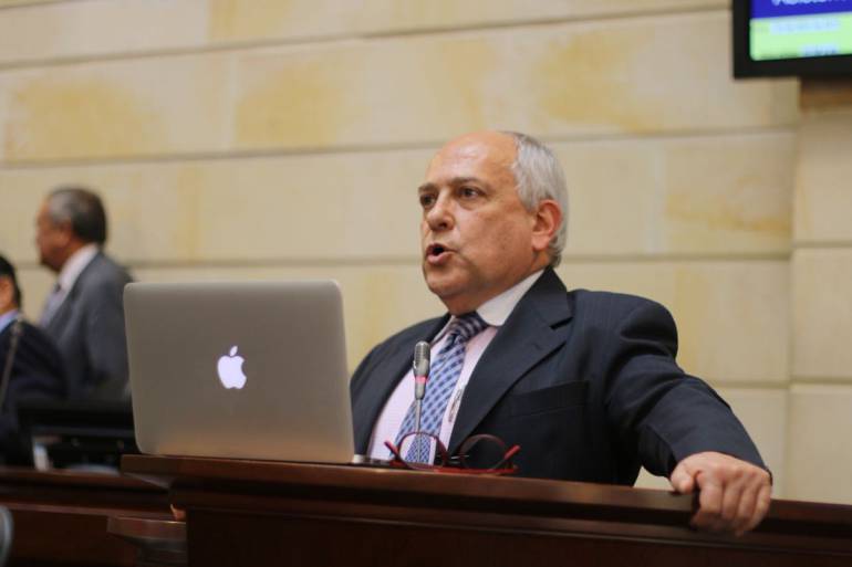 José Obdulio Gaviria sí habría obtenido una curul al Senado