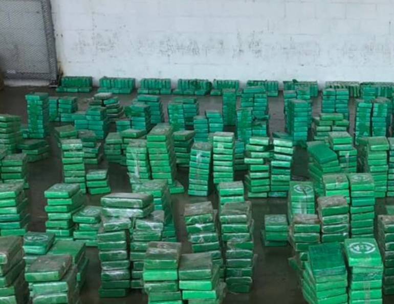 Decomisan dos toneladas de cocaína en puerto de Santa Marta