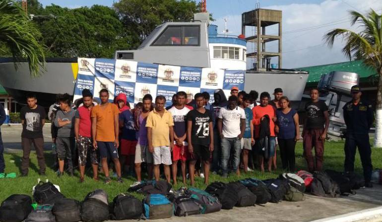 Migración ilegal: Coyotes roban y abandonan a cuarenta extranjeros en Urabá