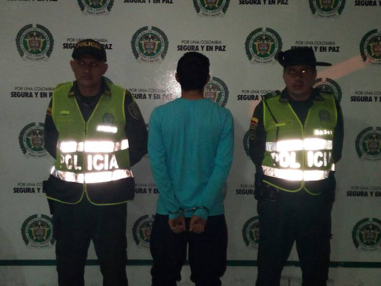 Hombre mató a un perro a golpes al norte de Bucaramanga: Hombre mató a un perro a golpes al norte de Bucaramanga