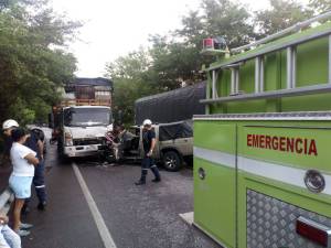 Accidente en vía Puerto Boyacá-Bogotá deja a conductor gravemente herido: Accidente en vía Puerto Boyacá-Bogotá deja a conductor gravemente herido Accidente en vía Puerto Boyacá-Bogotá deja a conductor gravemente herido: Accidente en vía Puerto Boyacá-Bogotá deja a conductor gravemente herido