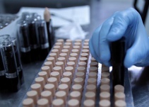 Invima decomisó cerca de 5 toneladas de cosméticos y alimentos en Bogotá