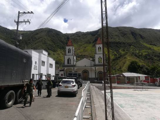 Frontera Colombia Ecuador: Contrabando, desempleo y miedo: así se vive entre la vía Ipiales-Tumaco Frontera Colombia Ecuador: Contrabando, desempleo y miedo: así se vive entre la vía Ipiales-Tumaco