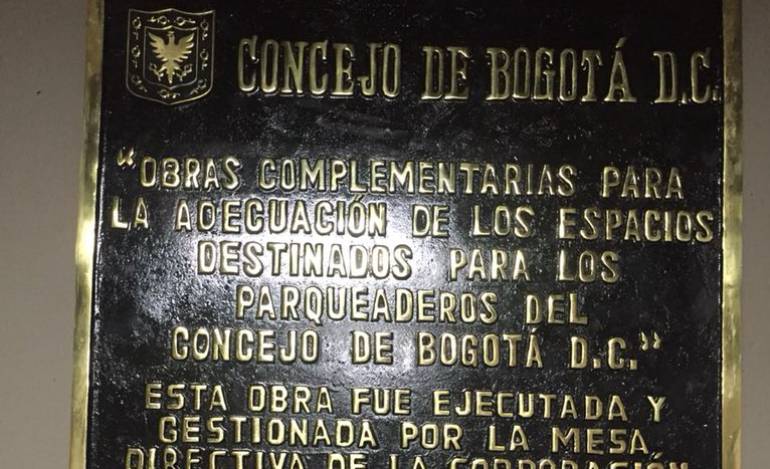 Concejo de Bogotá: Inauguran dos veces una obra incompleta en el Concejo de Bogotá