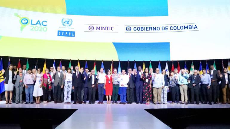 Agenda Digital eLAC 2020 se suscribió con 25 países en Cartagena