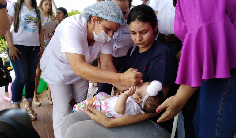 Vacunación de niños en Cúcuta