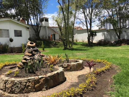 Gobernador de Boyacá se muda de casa privada tras escándalo por sobrecostos: Gobernador de Boyacá se muda de casa privada tras escándalo por sobrecostos Gobernador de Boyacá se muda de casa privada tras escándalo por sobrecostos: Gobernador de Boyacá se muda de casa privada tras escándalo por sobrecostos