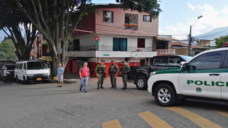 Disidencias Farc en Medellín: Denuncian presencia de desmovilizados de las Farc en la Comuna 13