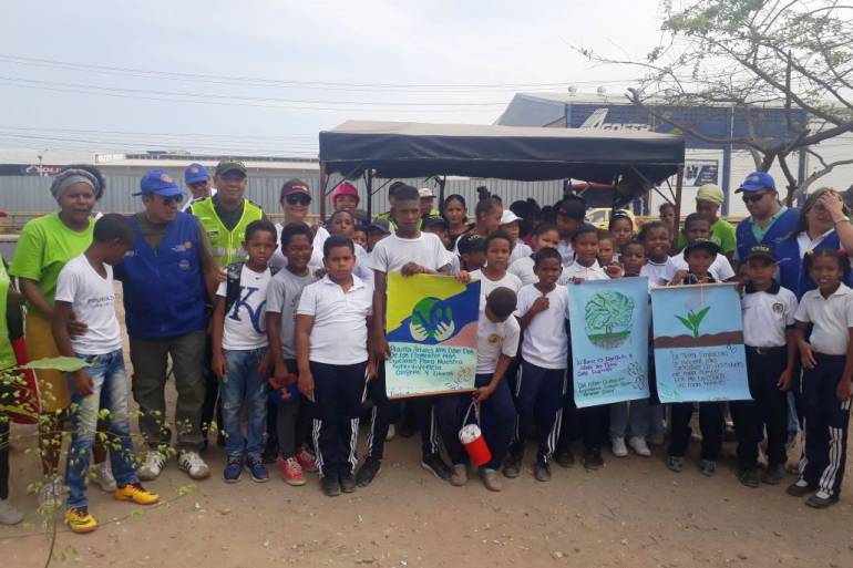 Policía metropolitana de Cartagena, Día de la tierra: Policía de Cartagena realiza actividades infantiles por el Día de la Tierra