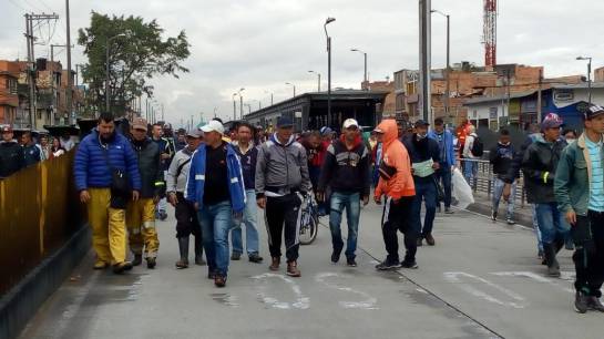Protestas Bicitaxistas en Bogotá: Caos de movilidad en el occidente de Bogotá por bloqueos de bicitaxistas Protestas Bicitaxistas en Bogotá: Caos de movilidad en el occidente de Bogotá por bloqueos de bicitaxistas
